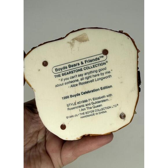 Boyds Bears “I Am The Queen” 1998 Elizabeth Figurine - Picture 3 of 6